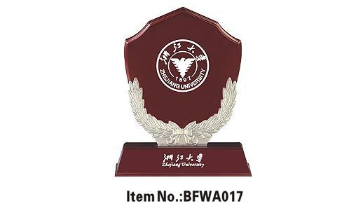 專業(yè)獎(jiǎng)?wù)屡c工藝品供應(yīng)商 徽章與紀(jì)念幣的制造藝術(shù)